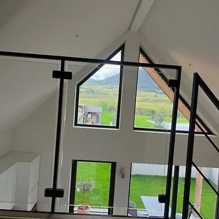 Petite Maison Chez Camillou Feriehus *